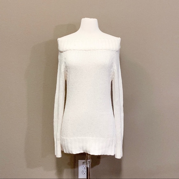 Decree Sweaters - Off-the-shoulder Sweater